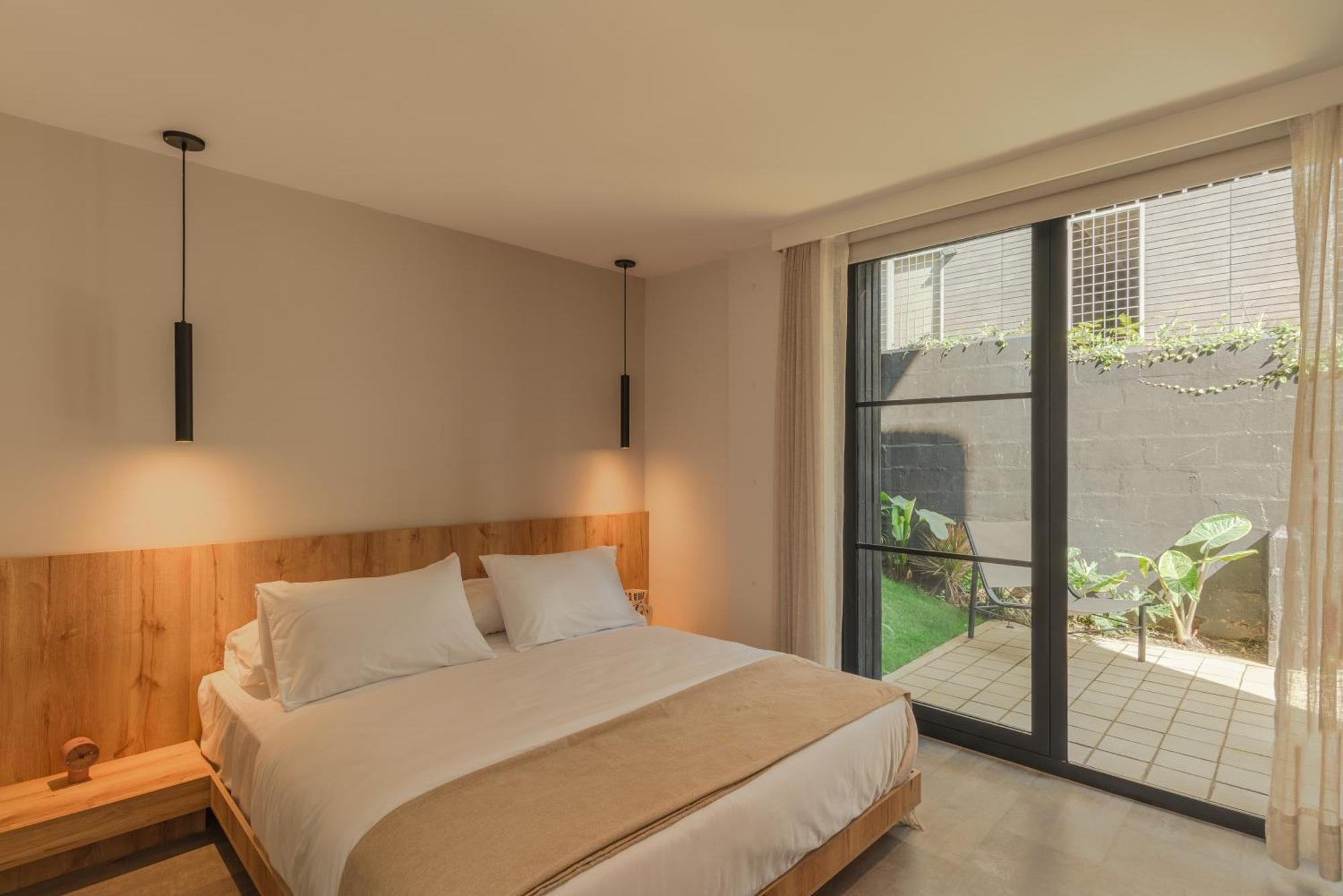 Apartment Patito Feo - Poblado Medellín Exterior foto